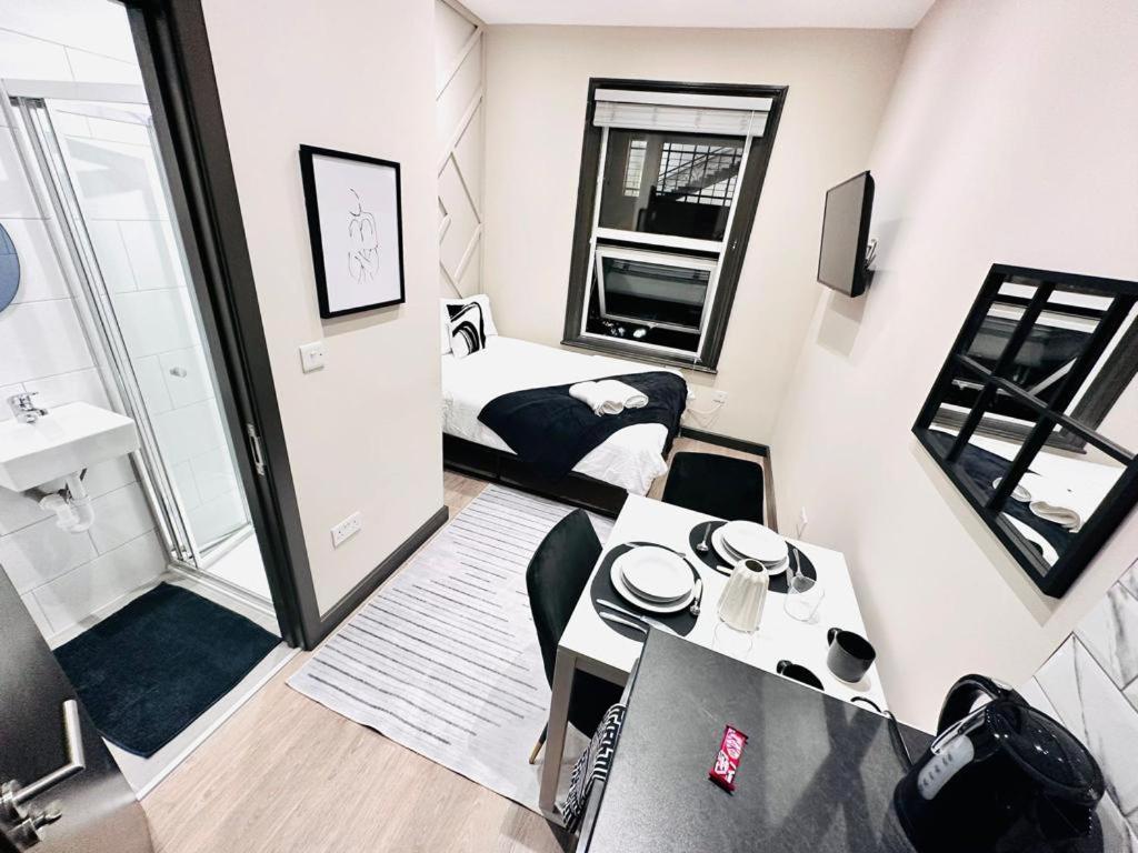 London 1 Central Studio Like A Hotel Room Exterior foto